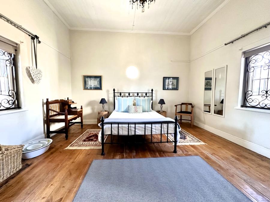 4 Bedroom Property for Sale in Bergzicht Western Cape